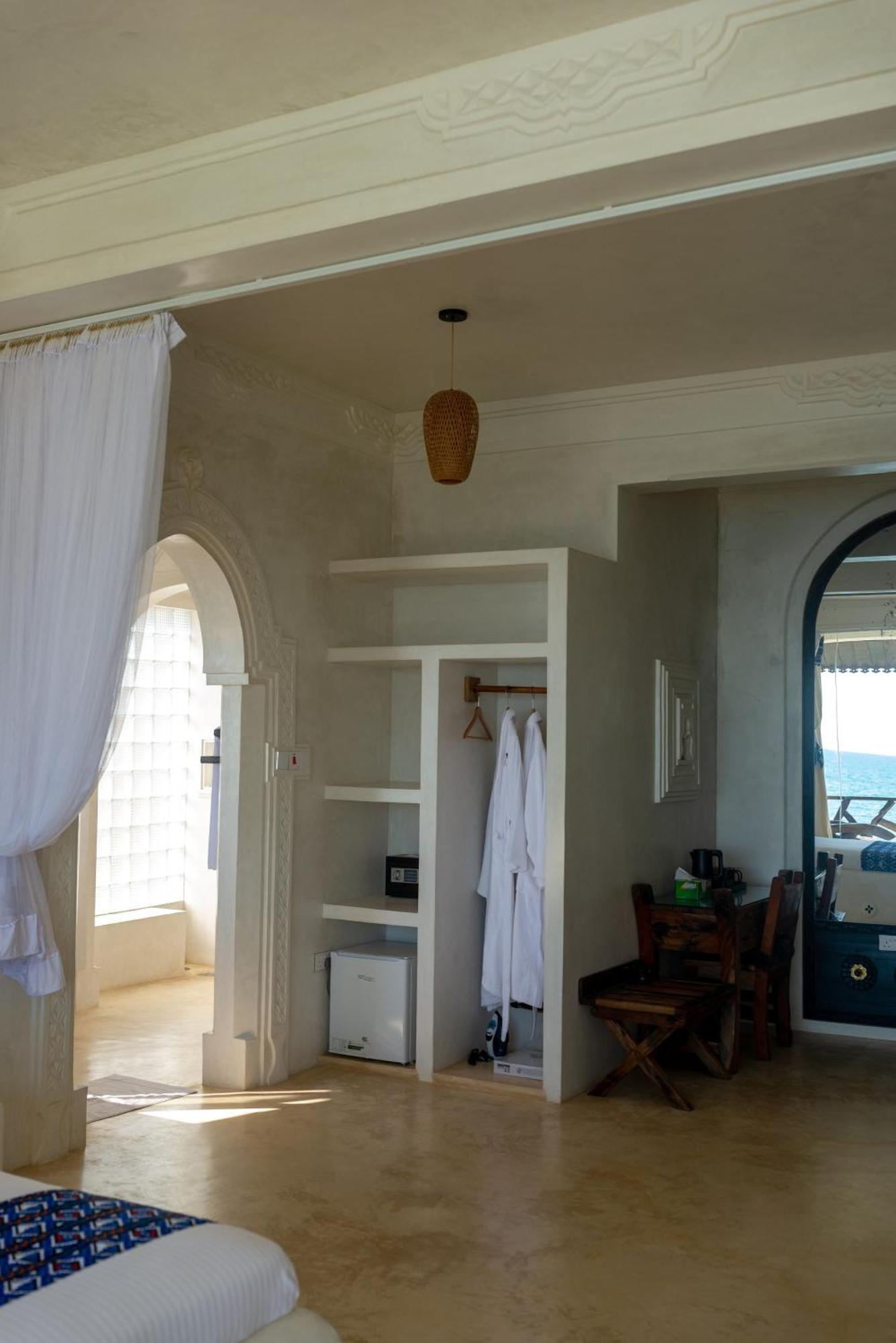 Hotel Royal Cliff Zanzibar Esterno foto